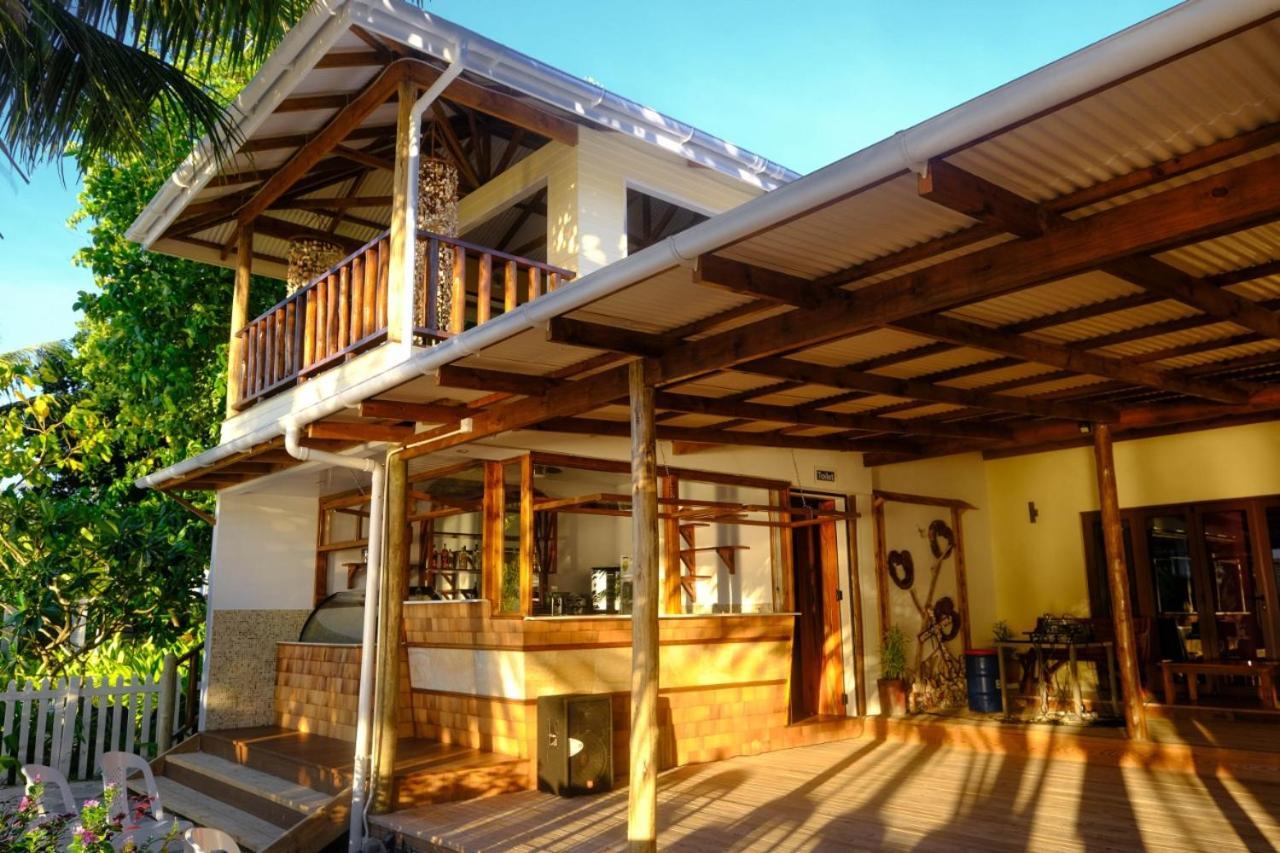 Hyde-Tide Guesthouse La Digue Exteriör bild